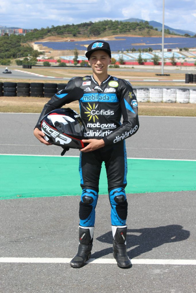 Piloto da Oliveira Cup estreia-se em Moto3 este fim de semana no Estoril