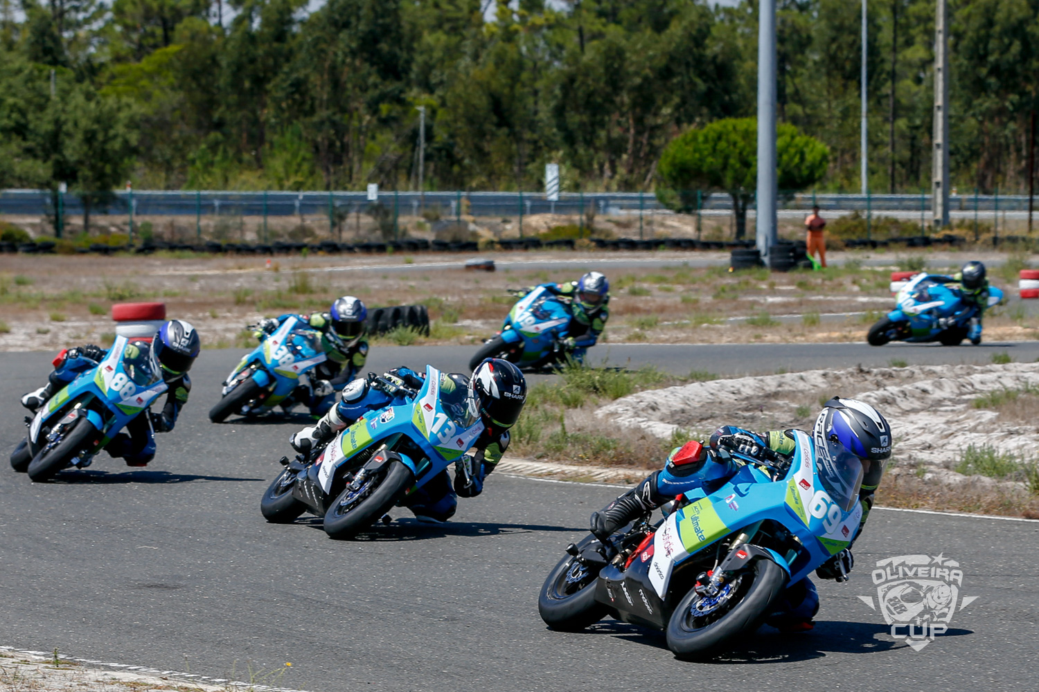 Pupilos de Miguel Oliveira em pista no WSBK em Portimão